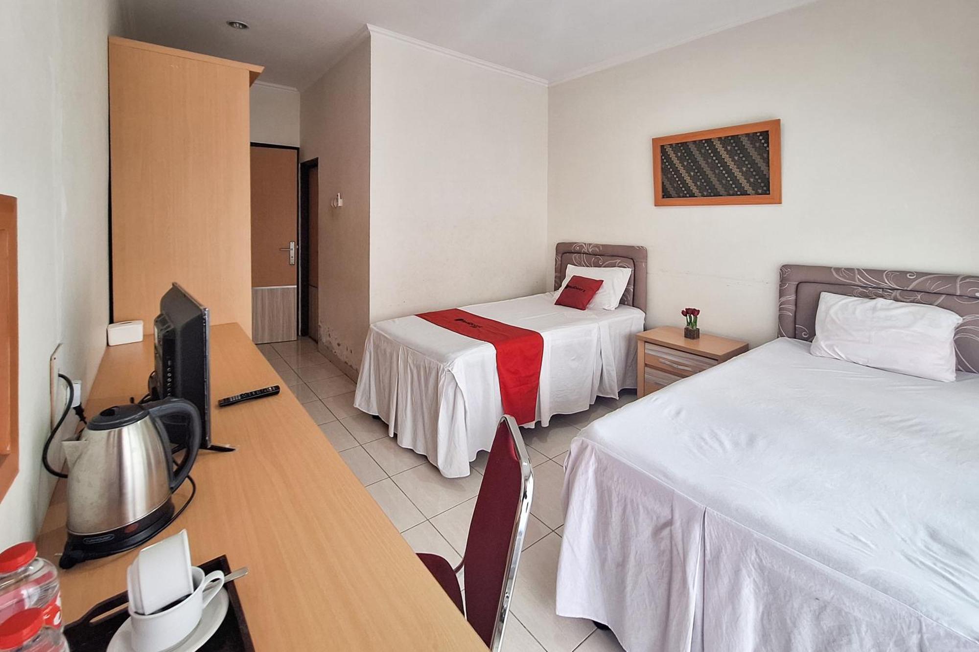 Reddoorz Resort At Tridaya Cisarua Puncak Εξωτερικό φωτογραφία
