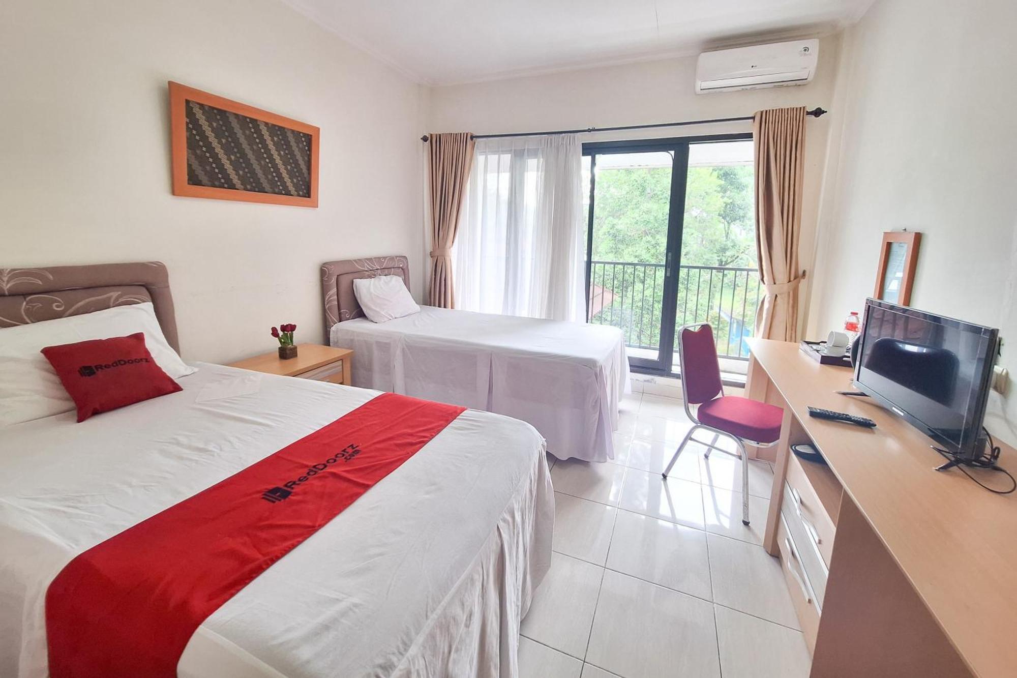 Reddoorz Resort At Tridaya Cisarua Puncak Εξωτερικό φωτογραφία