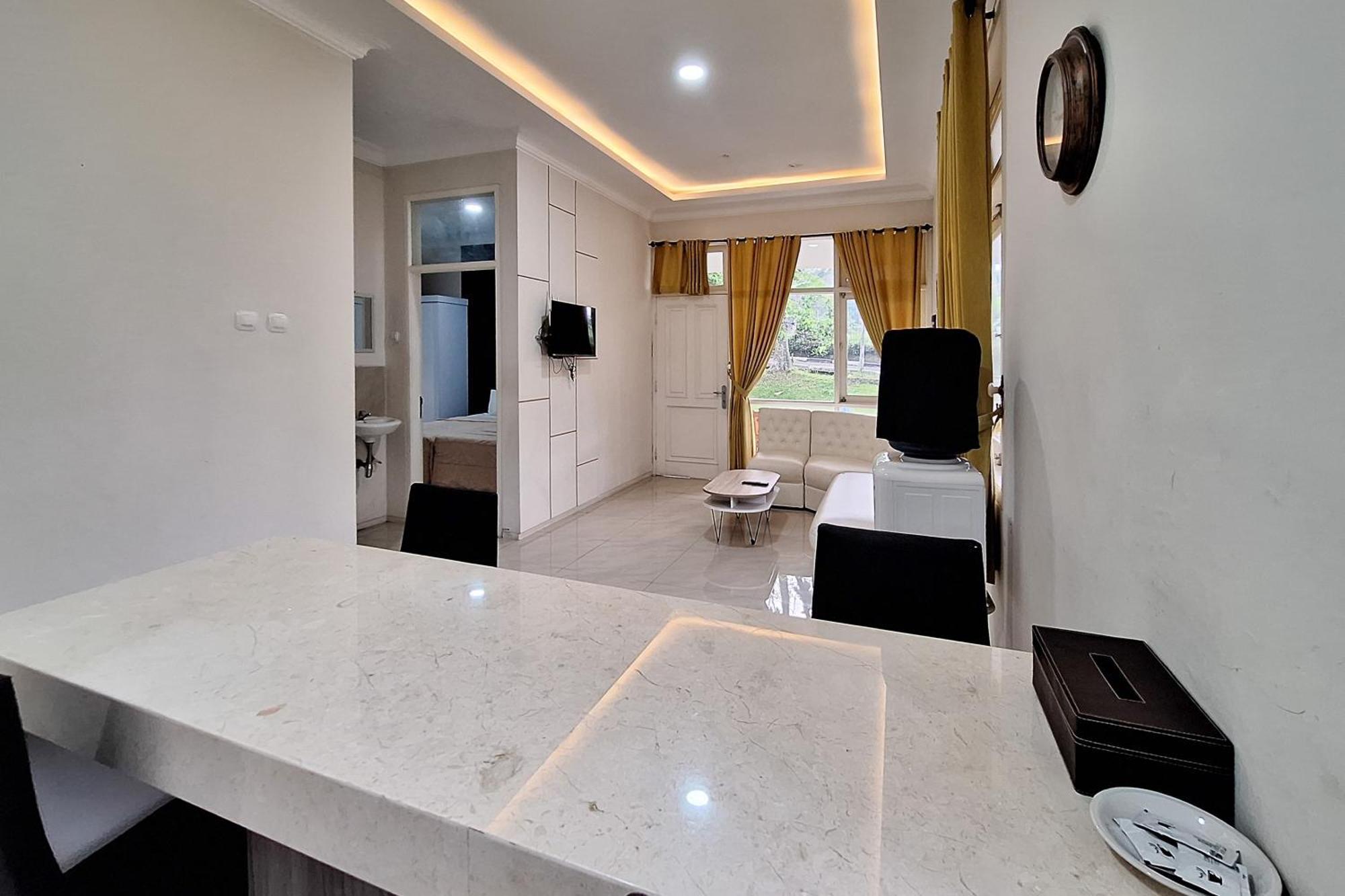 Reddoorz Resort At Tridaya Cisarua Puncak Εξωτερικό φωτογραφία